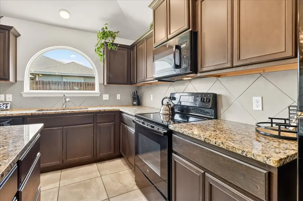 6769 Mikayla Street Corpus Christi TX 78413