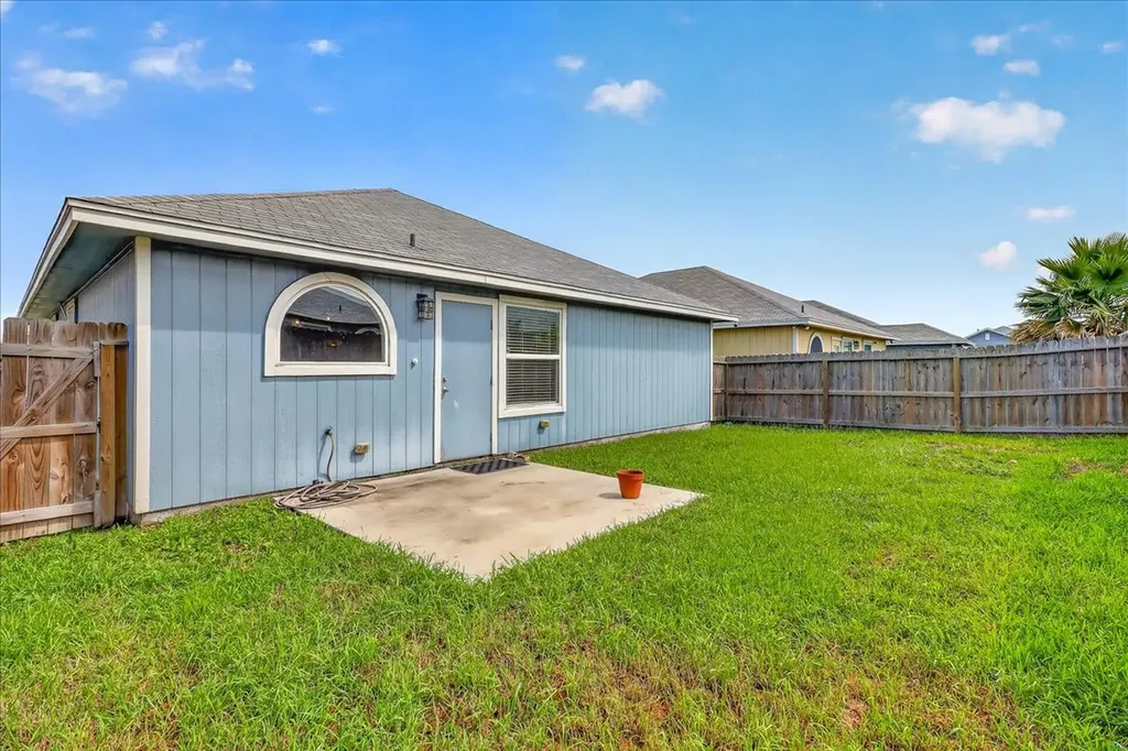 6769 Mikayla Street Corpus Christi TX 78413