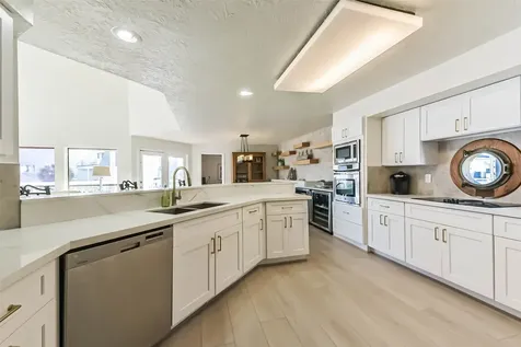 4231 Pelican Lane Galveston TX 77554