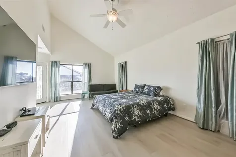 4231 Pelican Lane Galveston TX 77554