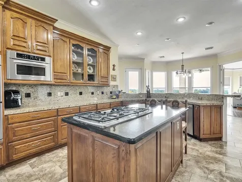 9265 Wren Lane Bellville TX 77418