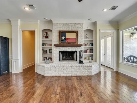 9265 Wren Lane Bellville TX 77418