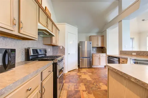 10622 Lonesome Dove Trail Houston TX 77095