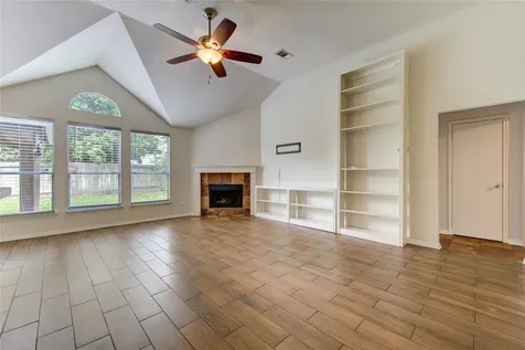 10622 Lonesome Dove Trail Houston TX 77095