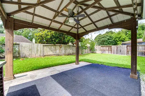 10622 Lonesome Dove Trail Houston TX 77095