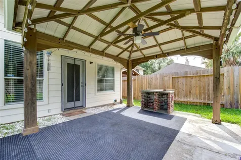 10622 Lonesome Dove Trail Houston TX 77095