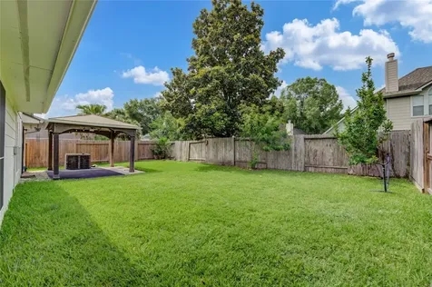 10622 Lonesome Dove Trail Houston TX 77095