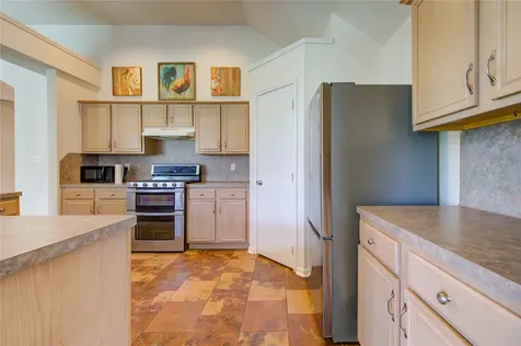 10622 Lonesome Dove Trail Houston TX 77095