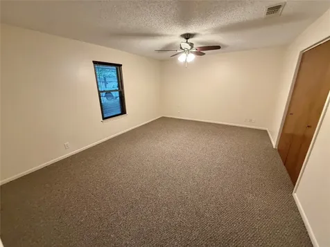 913 Cannan Drive Angleton TX 77515