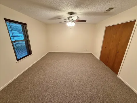 913 Cannan Drive Angleton TX 77515