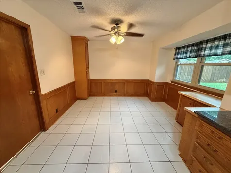 913 Cannan Drive Angleton TX 77515