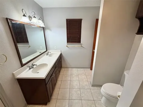 913 Cannan Drive Angleton TX 77515