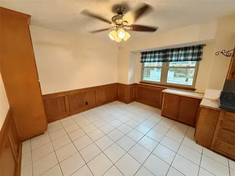 913 Cannan Drive Angleton TX 77515