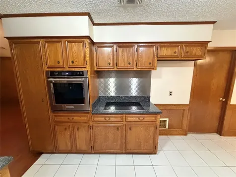 913 Cannan Drive Angleton TX 77515