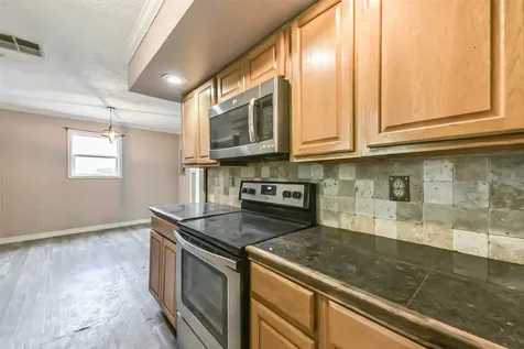 131 County Road 3201 Cleveland TX 77327