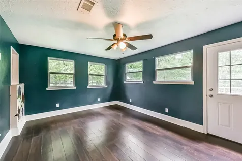 131 County Road 3201 Cleveland TX 77327