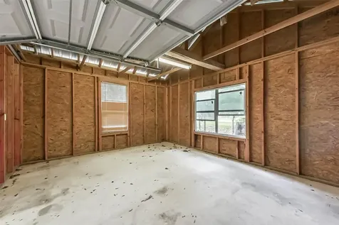 131 County Road 3201 Cleveland TX 77327