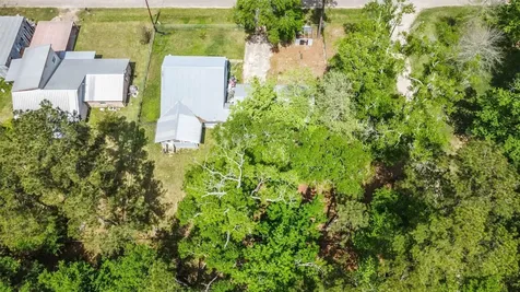 131 County Road 3201 Cleveland TX 77327