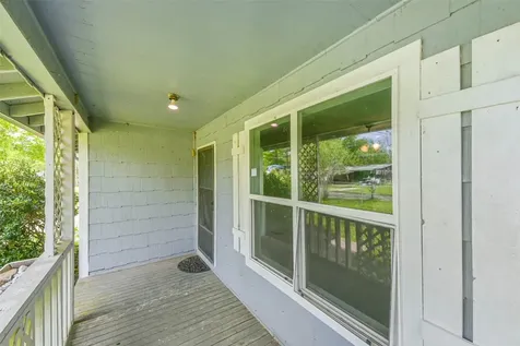 131 County Road 3201 Cleveland TX 77327