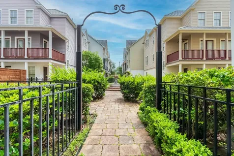3223 Maxroy Street Houston TX 77008