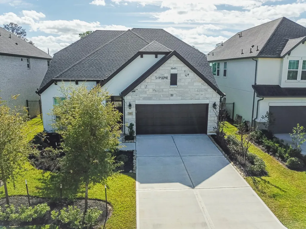 121 Cedar Hammock Trail The Woodlands TX 77375