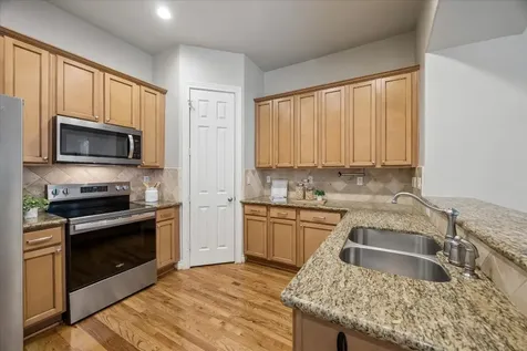 1602 Colorado Street Houston TX 77007