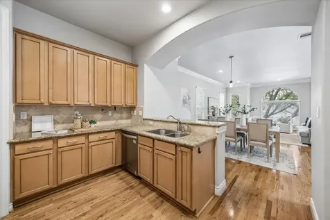 1602 Colorado Street Houston TX 77007