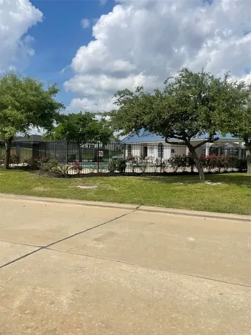 10749 S Lake Mist Lane Willis TX 77318