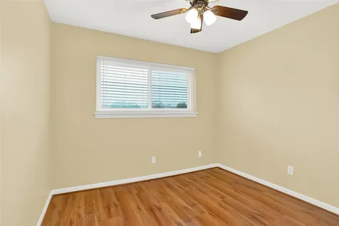 1870 Saxony Lane Nassau Bay TX 77058