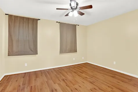 1870 Saxony Lane Nassau Bay TX 77058