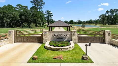 212 Hidden Oak Drive Hockley TX 77447