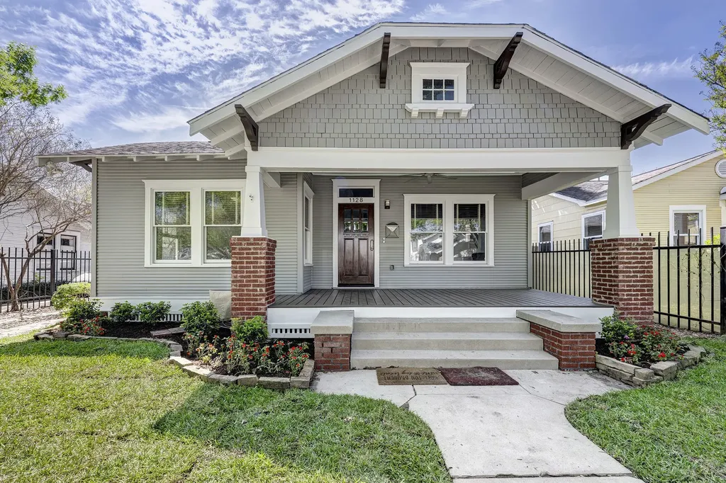 1128 Euclid Street Houston TX 77009