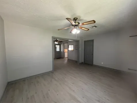301 19th Avenue N Texas City TX 77590