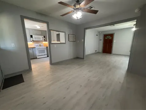 301 19th Avenue N Texas City TX 77590