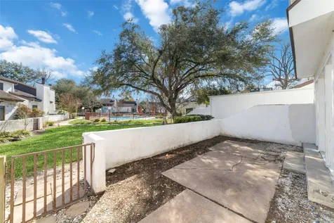 7655 S Braeswood Boulevard 5 Houston TX 77071
