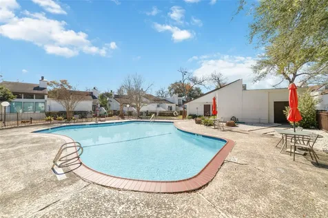 7655 S Braeswood Boulevard 5 Houston TX 77071