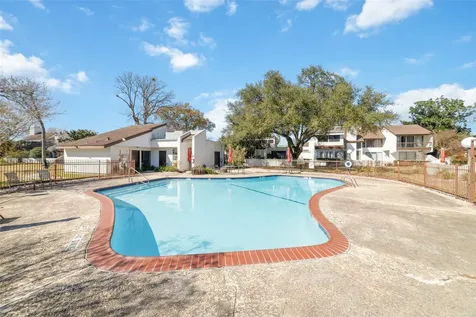 7655 S Braeswood Boulevard 5 Houston TX 77071