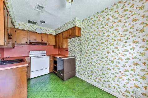 314 N Sparrow Way Texas City TX 77591
