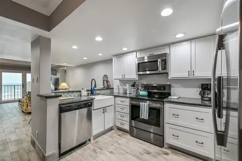 7310 Seawall Boulevard 902/903 Galveston TX 77551