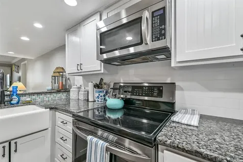 7310 Seawall Boulevard 902/903 Galveston TX 77551