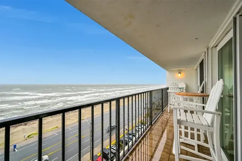 7310 Seawall Boulevard 902/903 Galveston TX 77551