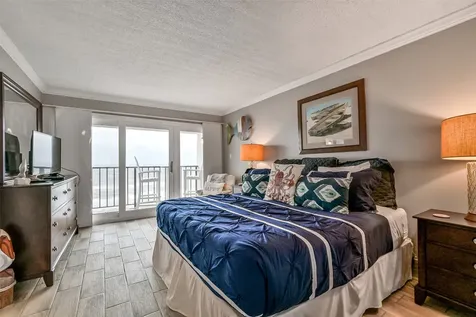 7310 Seawall Boulevard 902/903 Galveston TX 77551