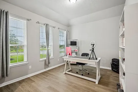 2702 Aquamarine Court Texas City TX 77591