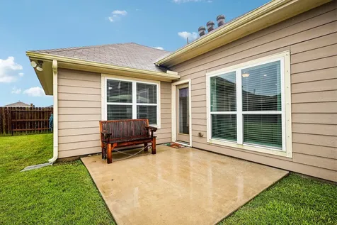 2702 Aquamarine Court Texas City TX 77591