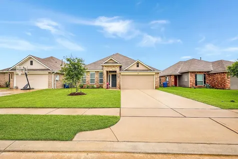 2702 Aquamarine Court Texas City TX 77591