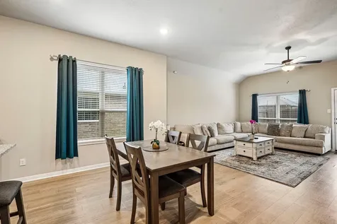 2702 Aquamarine Court Texas City TX 77591