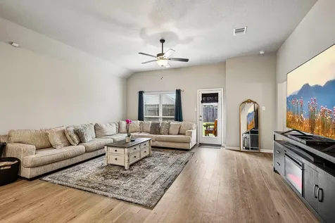 2702 Aquamarine Court Texas City TX 77591