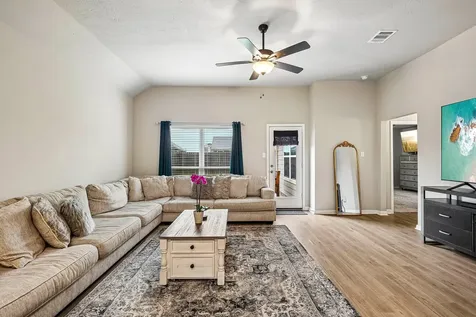 2702 Aquamarine Court Texas City TX 77591