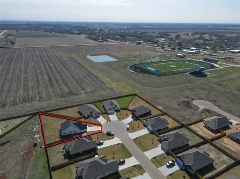 161 Turnrow Cove Snook TX 77878