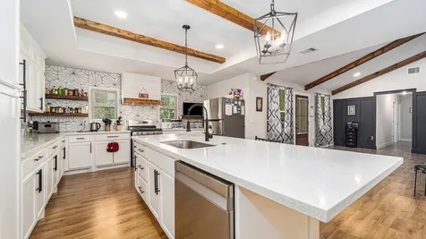 302 Brook Hollow Drive Conroe TX 77385